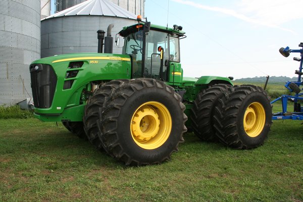 FARM EQUIPMENT AUCTION IN VAN BUREN COUNTY, MICHIGAN